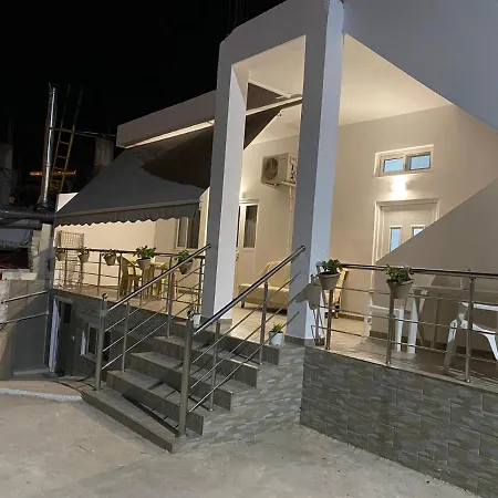 Hanna Apartment Ksamil